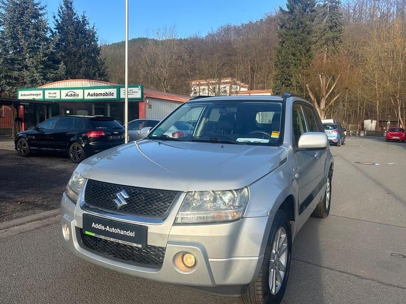 Gebraucht Suzuki Grand Vitara 129 PS (94 kW) 2008 Silber SUV