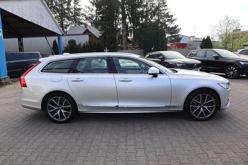 Gebraucht Volvo V90 Inscription 392 PS (288 kW) 2020 Bright silver metallic Kombi
