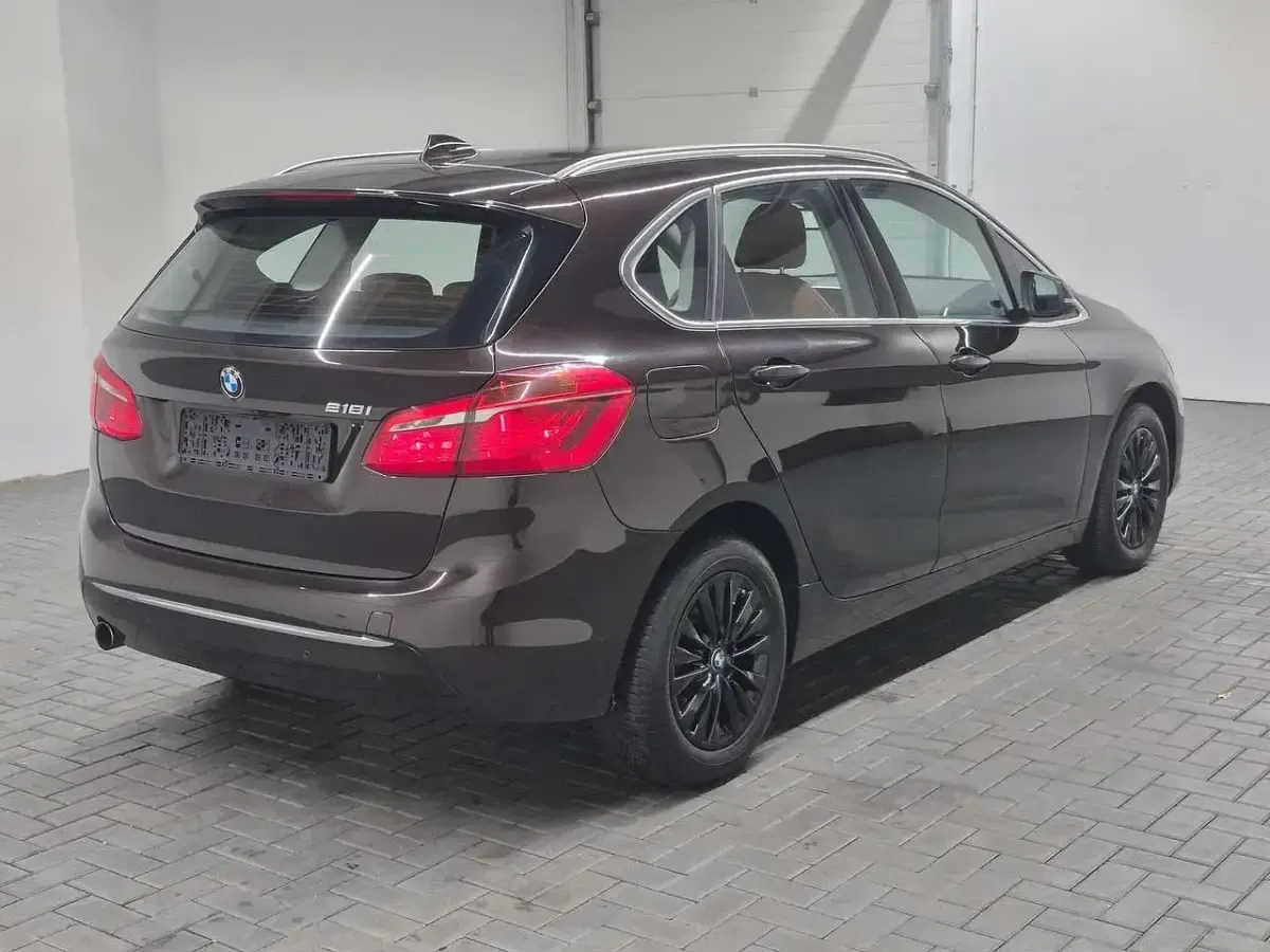 Gebraucht BMW 218 136 PS (100 kW) 2015 Sparklingbraunmet. Van / Kleinbus