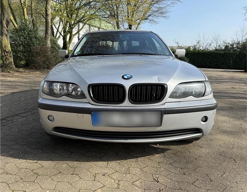 Gebraucht BMW 316 115 PS (84 kW) 2002 Silber Limousine