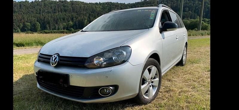 Silber Gebraucht 2012 VW Golf VII Match Kombi | 3.200 € (Guter Preis) - Bild 1/4