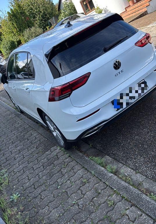 Weiß Gebraucht 2020 VW Golf GTE Limousine | 20.800 € (Fairer Preis) - Bild 1/4