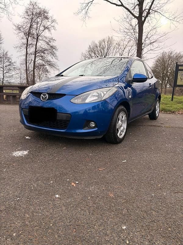 Blau Gebraucht 2009 Mazda 2 Kleinwagen | 1.699 € (Guter Preis) - Bild 1/4