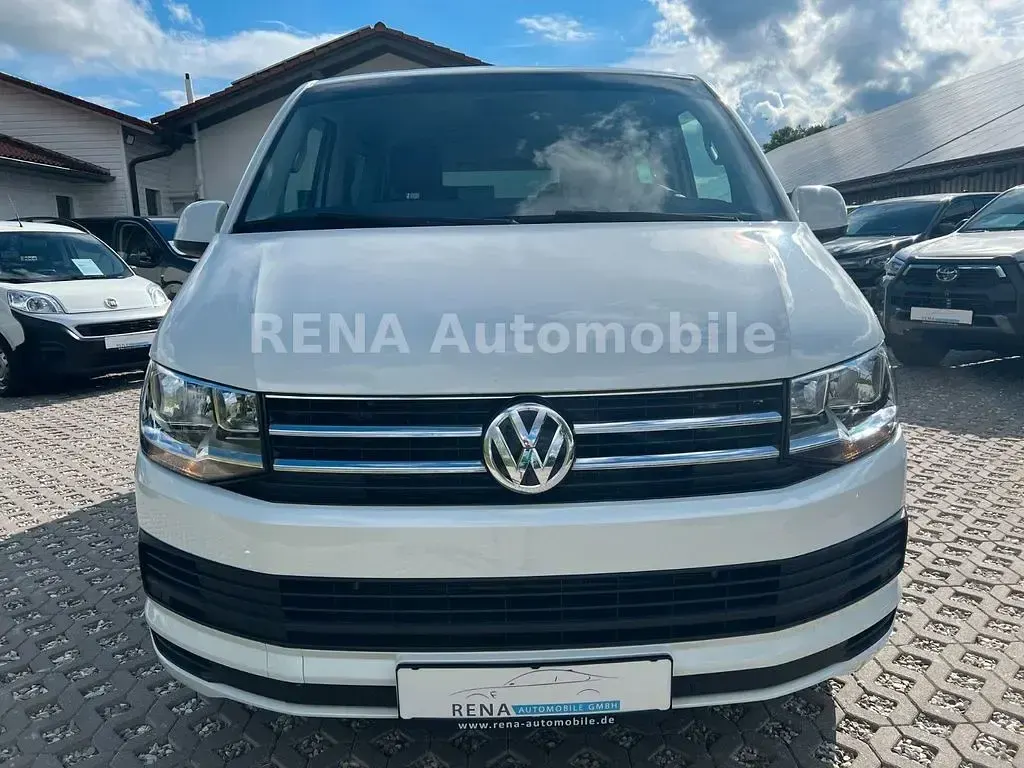 Gebraucht VW Multivan Comfortline 150 PS (110 kW) 2019 Weiß Van / Kleinbus