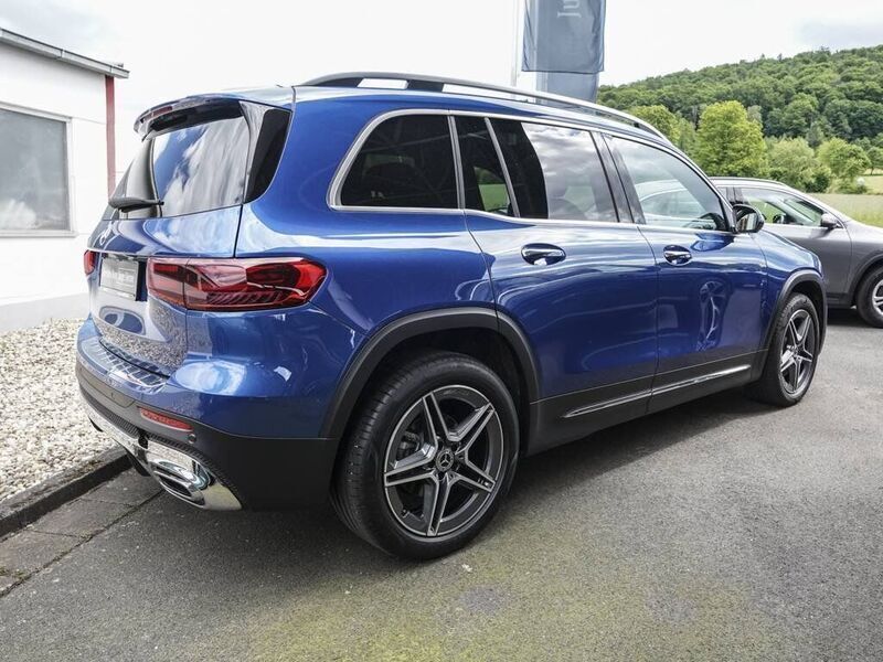 Gebraucht Mercedes GLB200 AMG 150 PS (110 kW) 2024 Blau SUV
