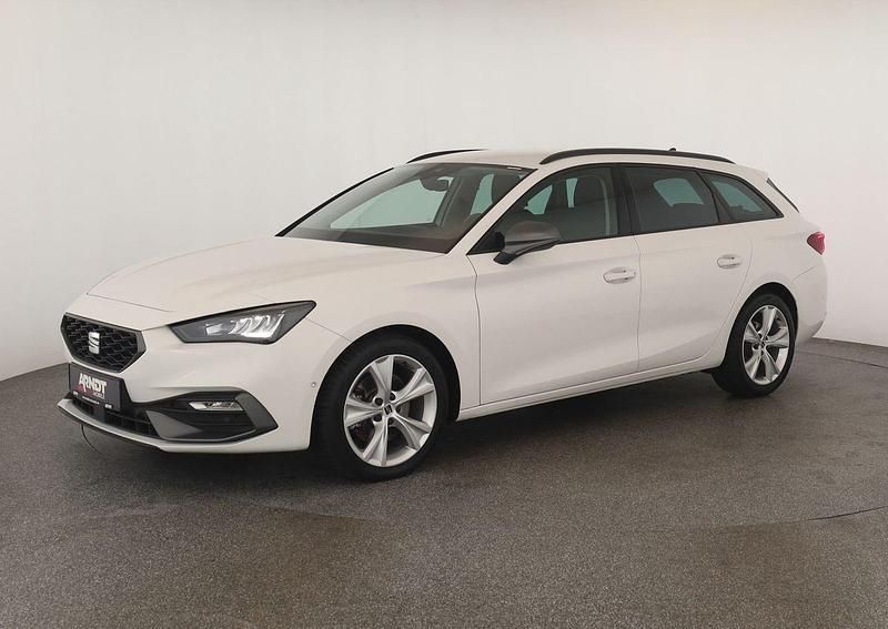Weiß Gebraucht 2024 Seat Leon FR Kombi | 24.284 € (Fairer Preis) - Bild 1/3