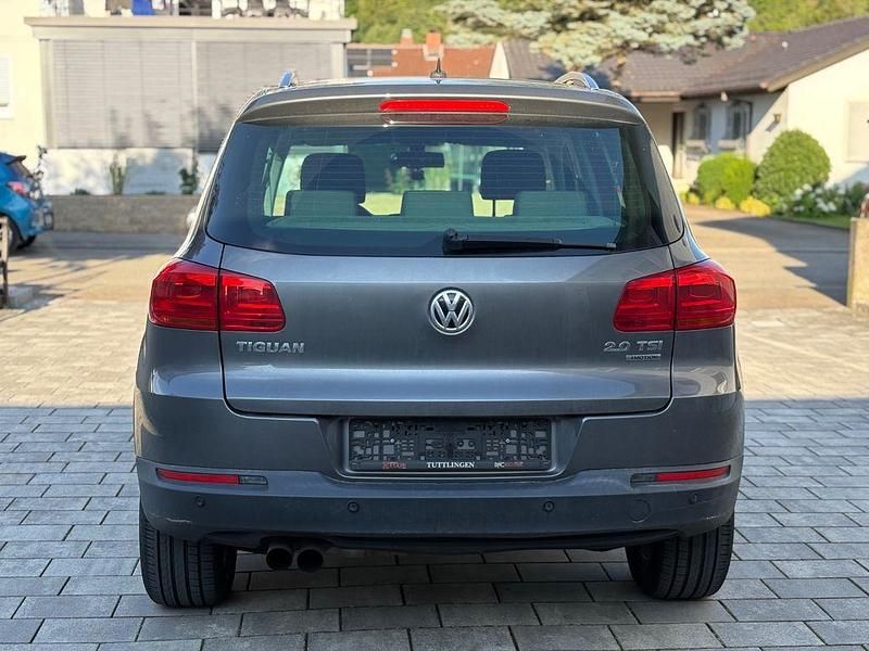 Gebraucht VW Tiguan 180 PS (132 kW) 2011 Grau SUV