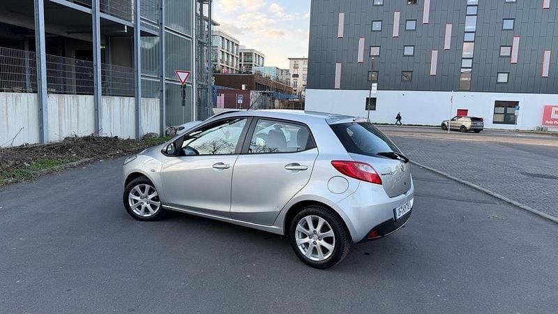 Gebraucht Mazda 2 Independence 68 PS (50 kW) 2008 Grau Kleinwagen