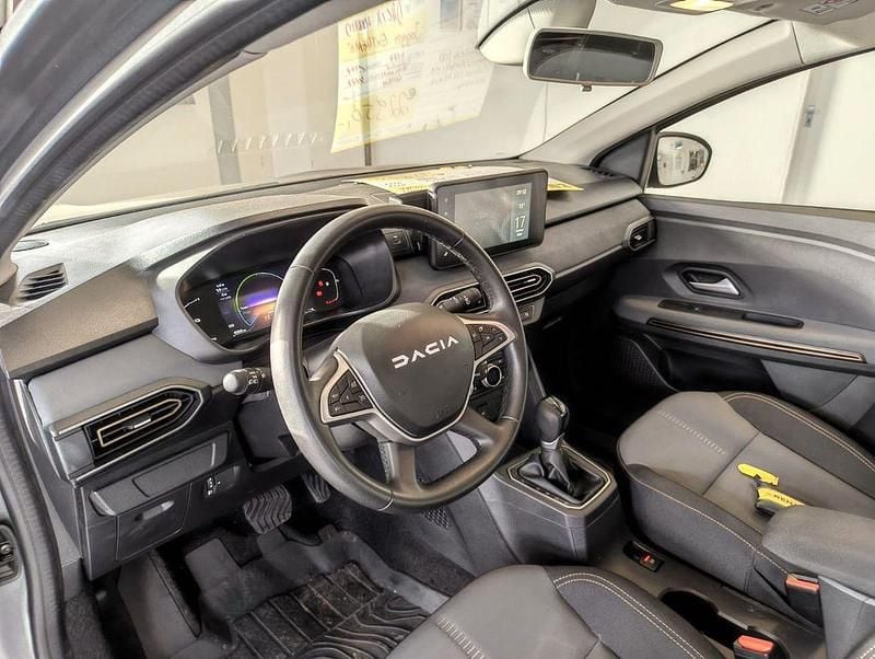Gebraucht Dacia Jogger Extreme 140 PS (102 kW) 2024 Grau Van / Kleinbus