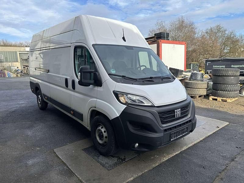 Gebraucht Fiat Ducato 120 PS (88 kW) 2023 Weiß Van