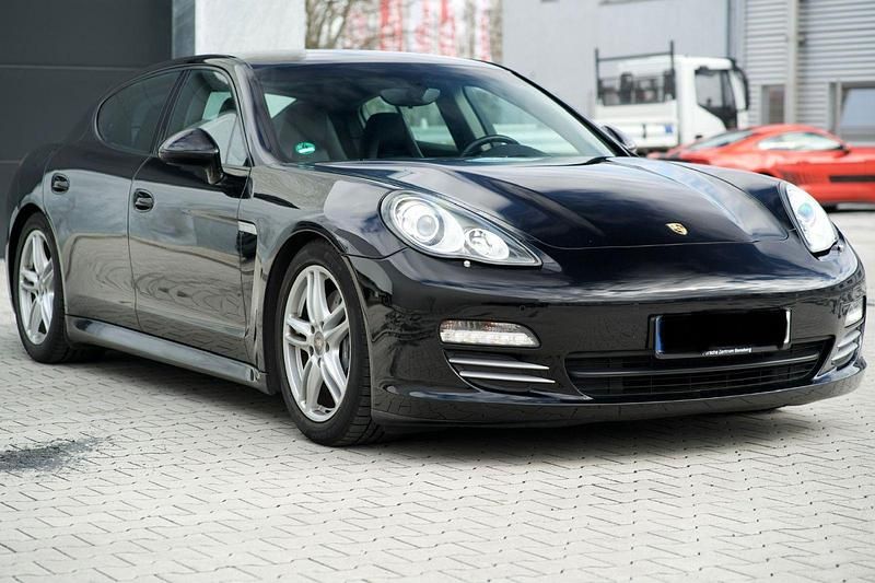Gebraucht Porsche Panamera 4 299 PS (219 kW) 2011 Schwarz Limousine