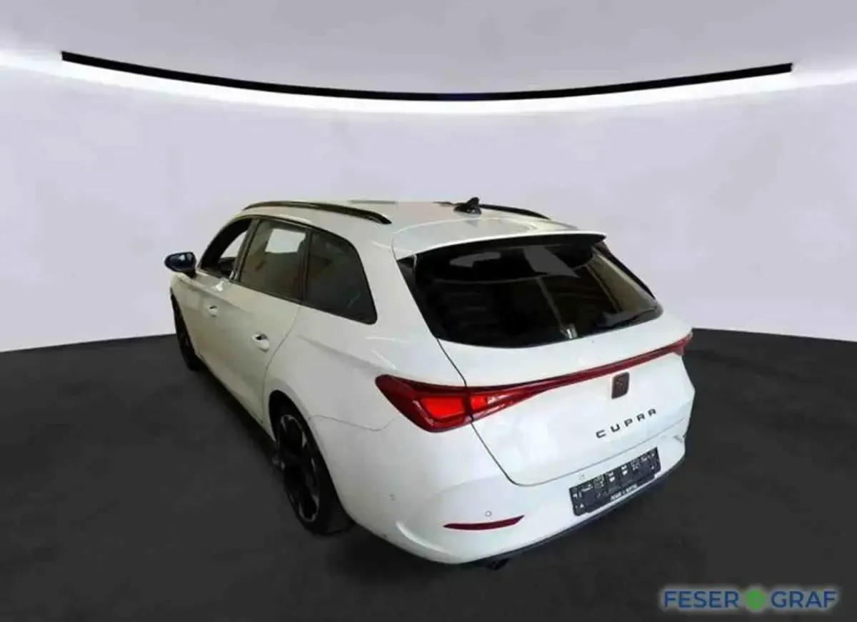 Używany Cupra Leon 204 KM (150 kW) 2023 Biały Kombi