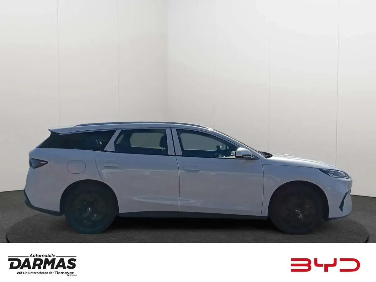 Używany BYD Seal Boost 184 KM (135 kW) 2025 Biały Kombi