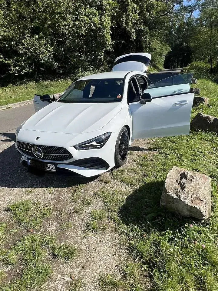 Gebraucht Mercedes CLA200 Shooting Brake Advanced Plus 163 PS (119 kW) 2023 Kombi