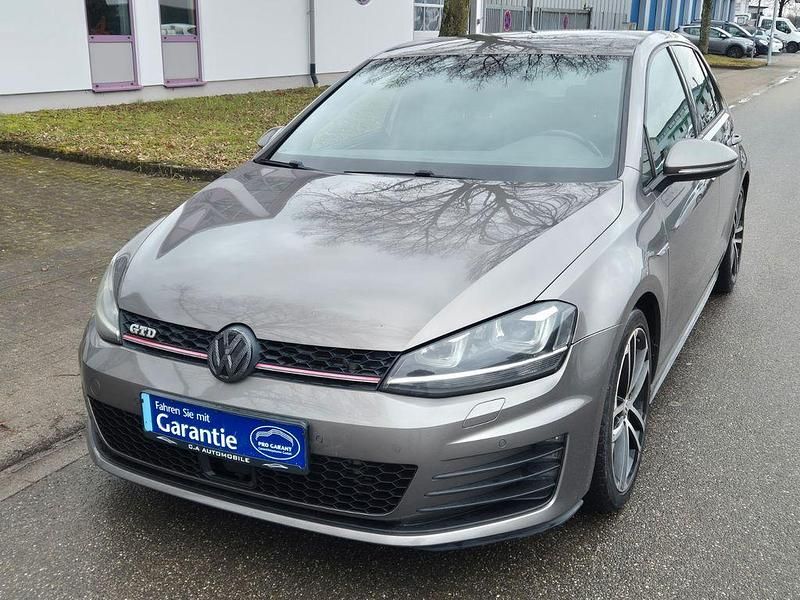 Grau Gebraucht 2015 VW Golf GTD Limousine | 11.888 € (Superpreis) - Bild 1/4