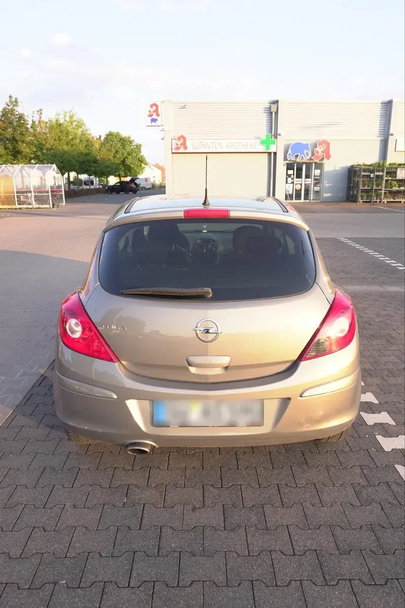 Gebraucht Opel Corsa 89 PS (65 kW) 2011 Beige Kleinwagen
