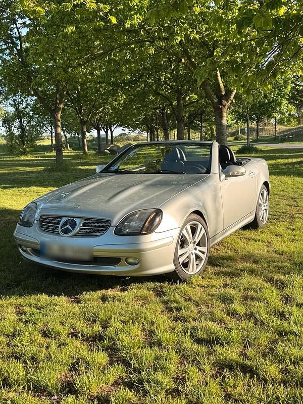 Silber Gebraucht 2002 Mercedes SLK200 Cabrio | 2.999 € (Superpreis) - Bild 1/4