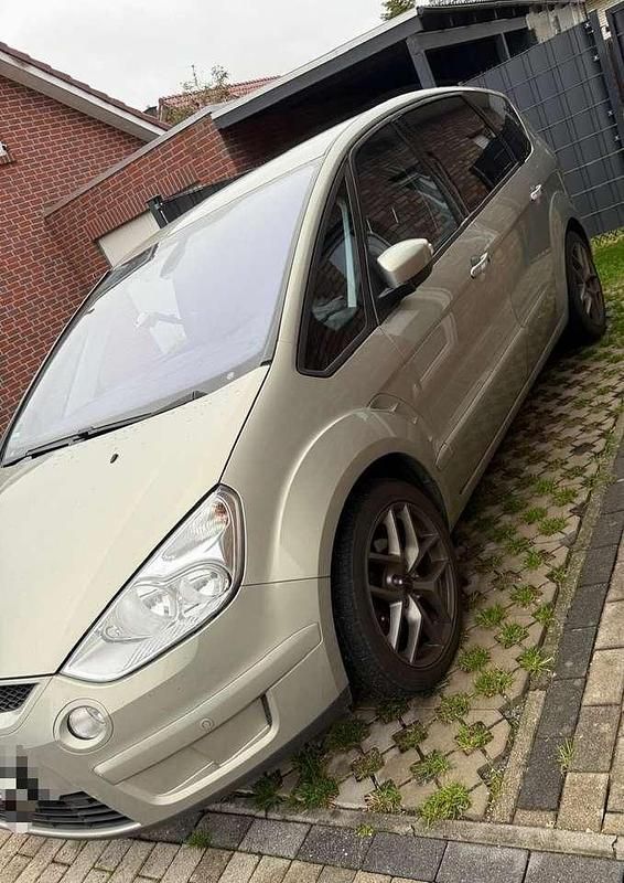 Bronze Gebraucht 2009 Ford S-MAX Titanium S Van / Kleinbus | 4.899 € (Fairer Preis) - Bild 1/4