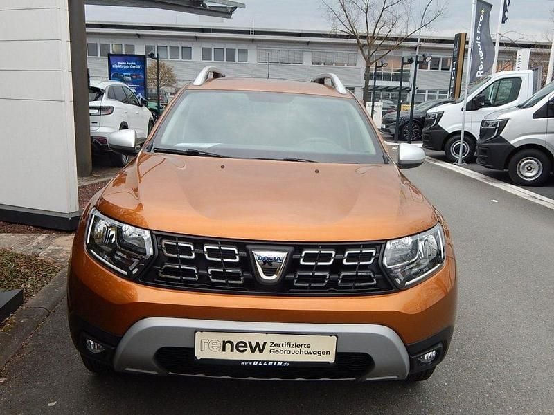 Gebraucht Dacia Duster Comfort 114 PS (83 kW) 2019 Orange SUV
