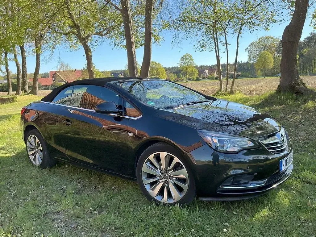 Gebraucht Opel Cascada Innovation 170 PS (125 kW) 2015 Schwarz Cabrio