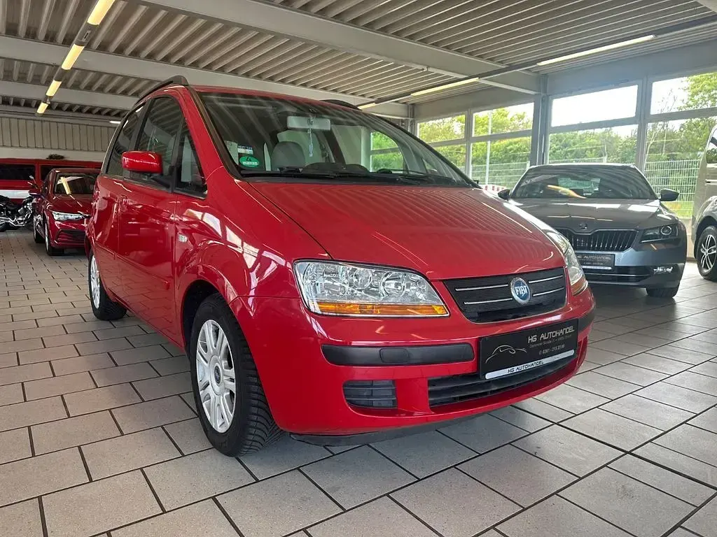Gebraucht Fiat Idea Emotion 95 PS (69 kW) 2004 Rot Van / Kleinbus