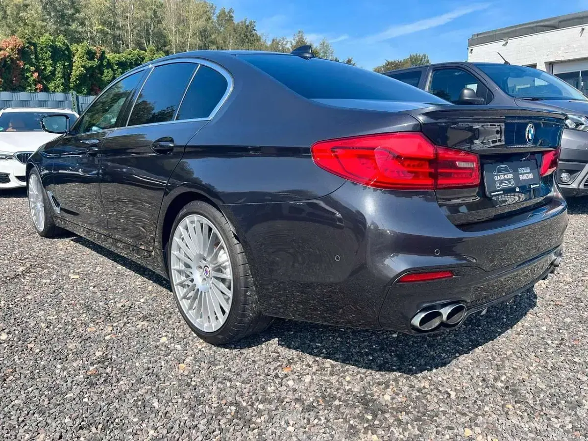 Gebraucht BMW 530 387 PS (284 kW) 2019 Mineralgrau Limousine