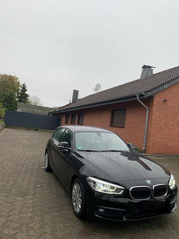 Schwarz Gebraucht 2017 BMW 116 Kleinwagen | 7.300 € (Guter Preis) - Bild 1/4