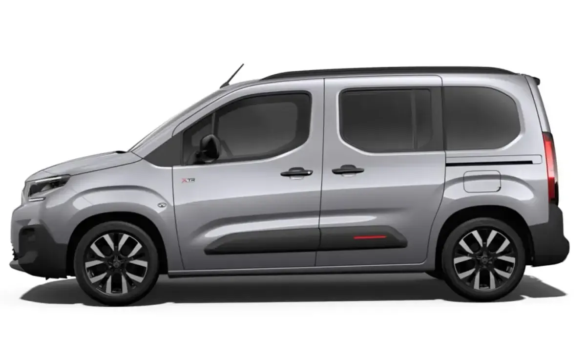 Neu Citroën Berlingo XTR 131 PS (96 kW) 2026 Stahlgrau metallic Van / Kleinbus