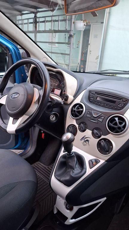 Blau Gebraucht 2011 Ford Ka Titanium Kleinwagen | 3.700 € (Etwas zu teuer) - Bild 1/4