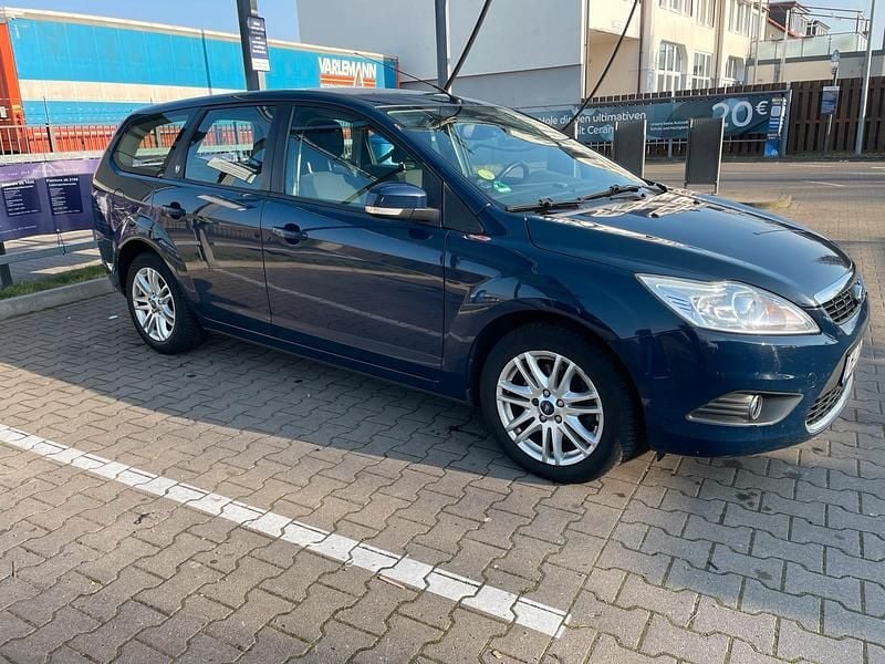 Gebraucht Ford Focus Ghia 145 PS (106 kW) 2008 Blau Kombi