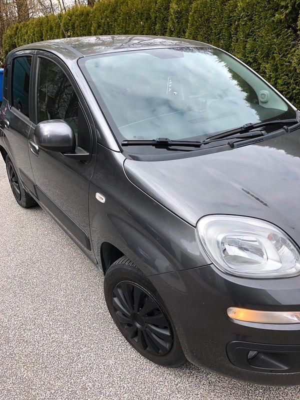 Gebraucht Fiat Panda 69 PS (50 kW) 2016 Grau Kleinwagen