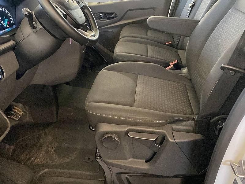 Gebraucht Ford Transit Trend 131 PS (96 kW) 2023 Weiß Pickup