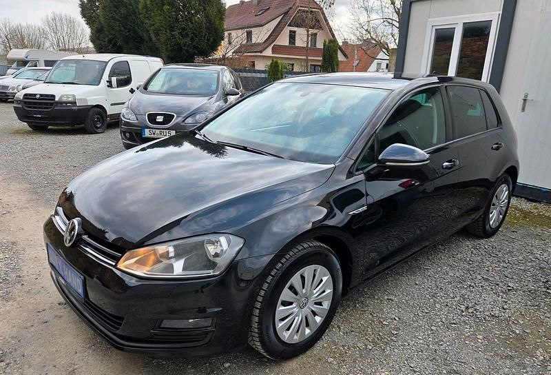 Gebraucht VW Golf VII 105 PS (77 kW) 2014 Schwarz Limousine