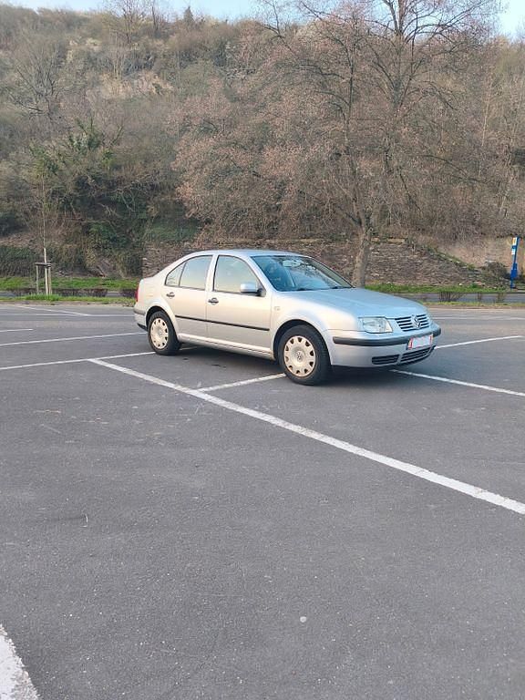 Gebraucht VW Bora Edition 105 PS (77 kW) 2001 Silber Limousine