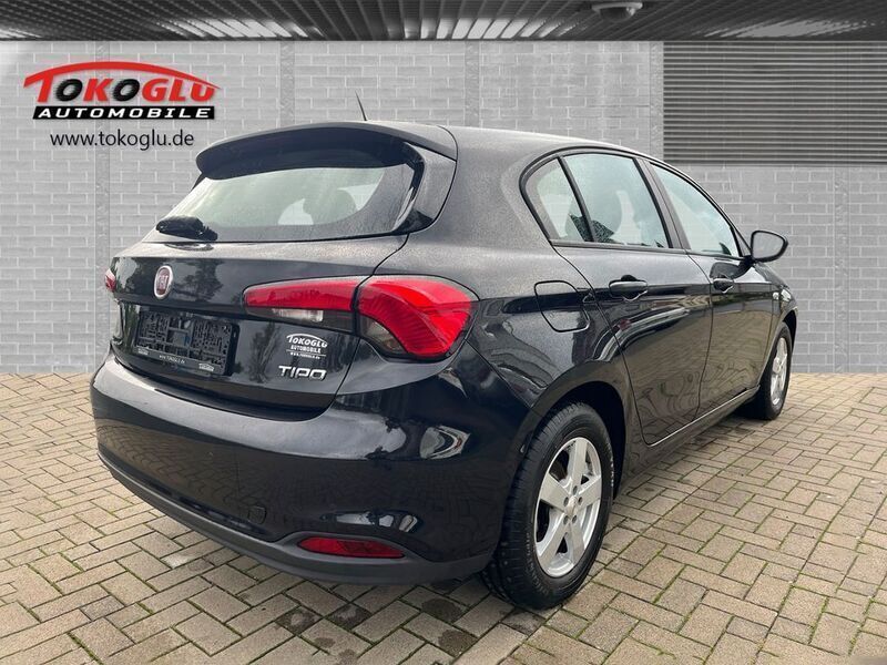 Gebraucht Fiat Tipo Pop 95 PS (69 kW) 2017 Hellblau) (blau Limousine