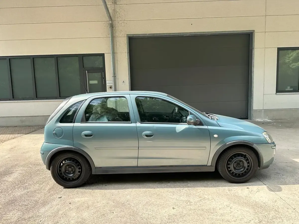 Gebraucht Opel Corsa 80 PS (58 kW) 2006 Blau Kleinwagen