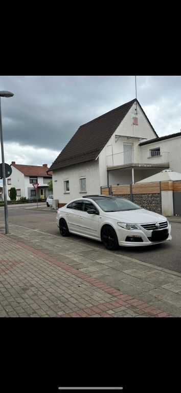 Weiß Gebraucht 2011 VW CC R-line Limousine | 11.800 € (Etwas zu teuer) - Bild 1/4