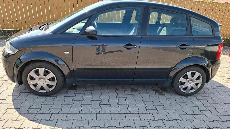 Second-hand Audi A2 75 CP (55 kW) 2001 Negru Hatchback
