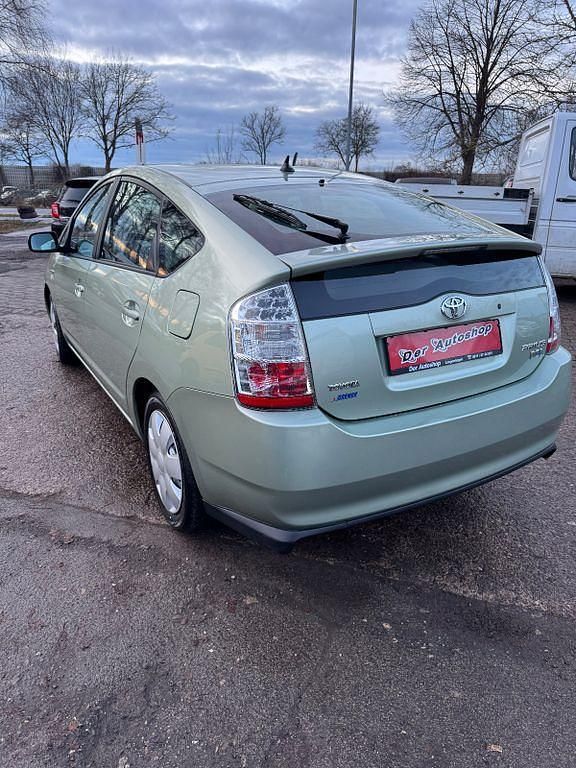 Gebraucht Toyota Prius Sol 77 PS (56 kW) 2007 Grün Limousine