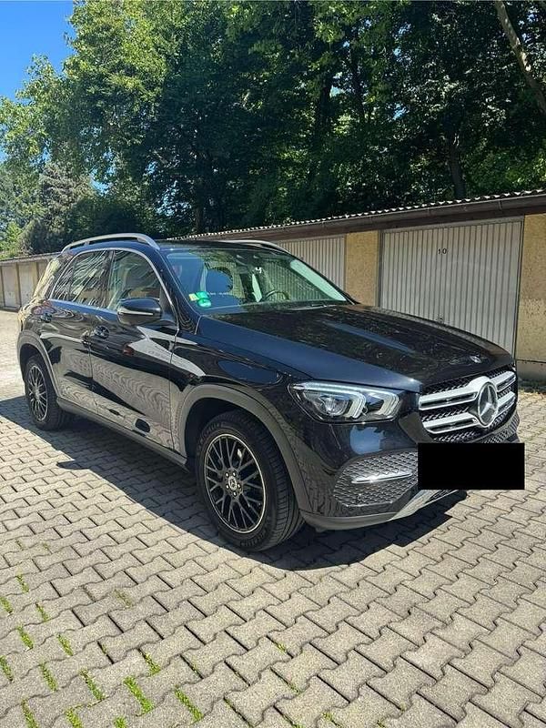 Schwarz Gebraucht 2019 Mercedes GLE300 SUV | 38.500 € (Fairer Preis) - Bild 1/4
