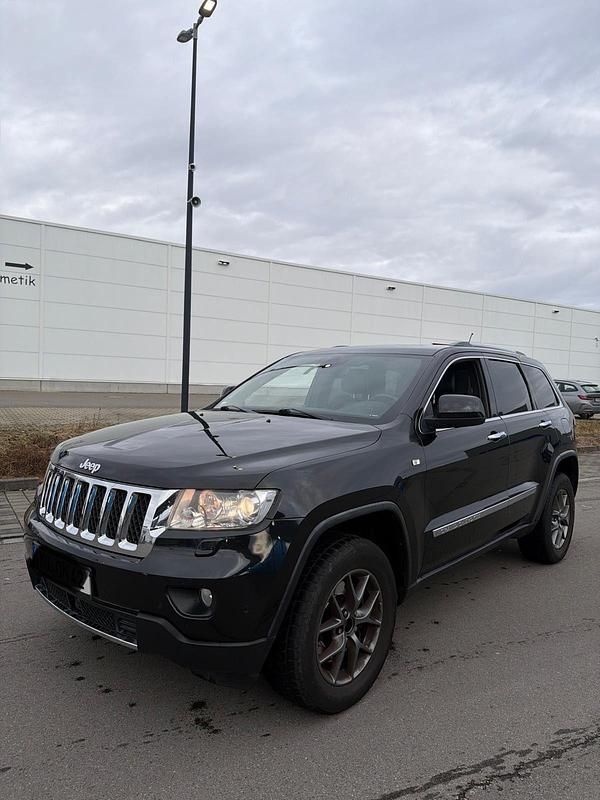 Gebraucht Jeep Grand Cherokee 300 PS (220 kW) 2011 Schwarz SUV