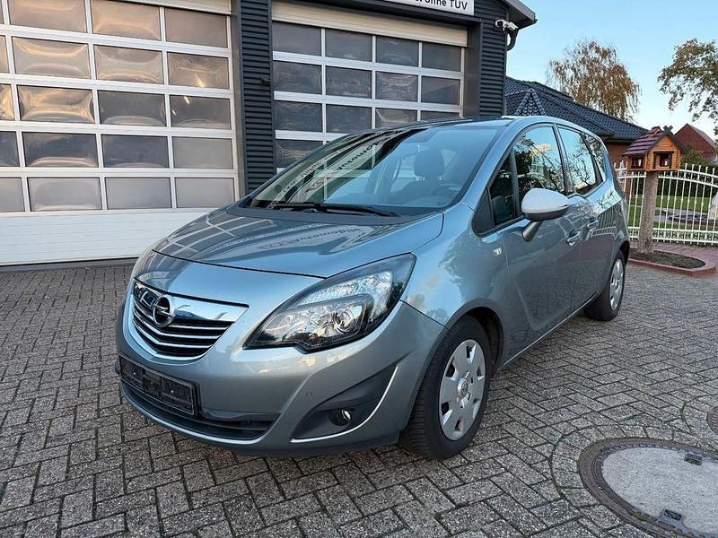 Silber Gebraucht 2011 Opel Meriva Innovation Van / Kleinbus | 1.990 € (Superpreis) - Bild 1/4