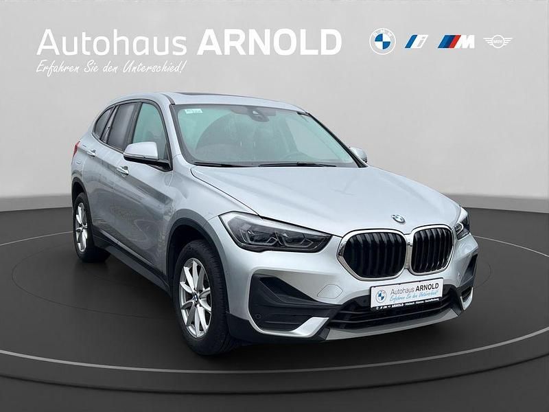 Gebraucht BMW X1 Advantage 231 PS (169 kW) 2020 Glaciersilber SUV