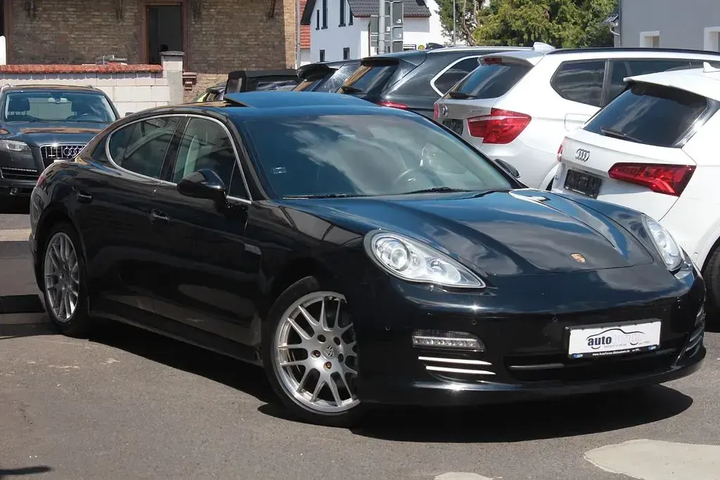 Gebraucht Porsche Panamera 4S 400 PS (294 kW) 2013 Schwarz Kleinwagen