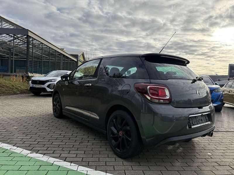 Gebraucht Citroën DS3 82 PS (60 kW) 2017 Grau Kleinwagen