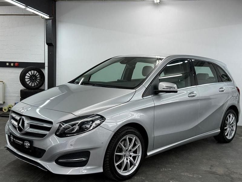 Gebraucht Mercedes B220 177 PS (130 kW) 2017 Silber Van / Kleinbus