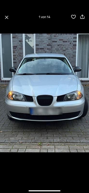 Silber Gebraucht 2004 Seat Ibiza Kleinwagen | 2.300 € (Etwas zu teuer) - Bild 1/4