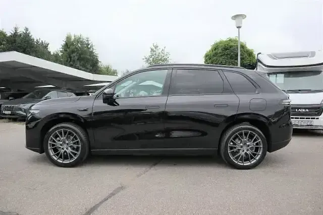 Gebraucht Leapmotor C10 160 kW (218 PS) 2025 Metallic black SUV