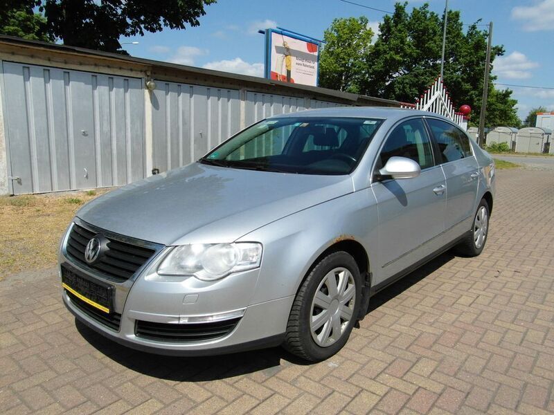 Gebraucht VW Passat 150 PS (110 kW) 2006 Blau Limousine