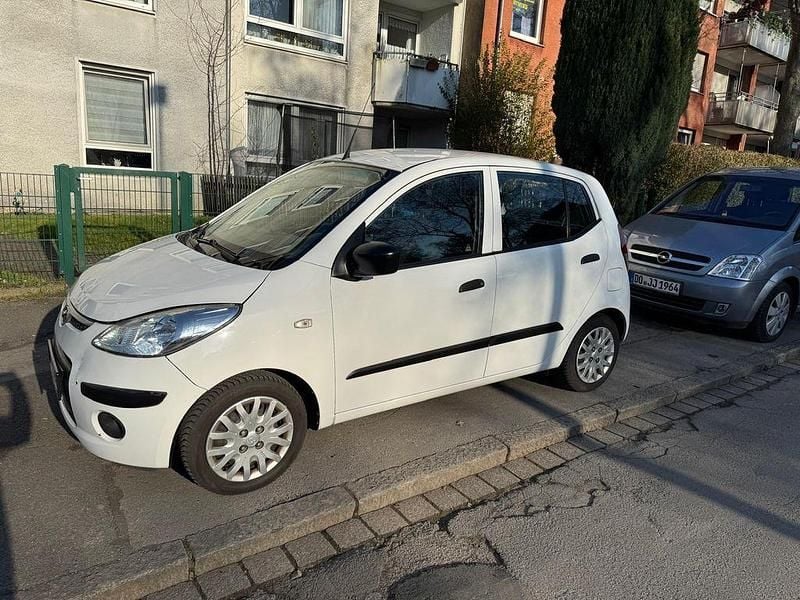 Gebraucht Hyundai i10 Edition+ 67 PS (49 kW) 2010 Weiß Kleinwagen